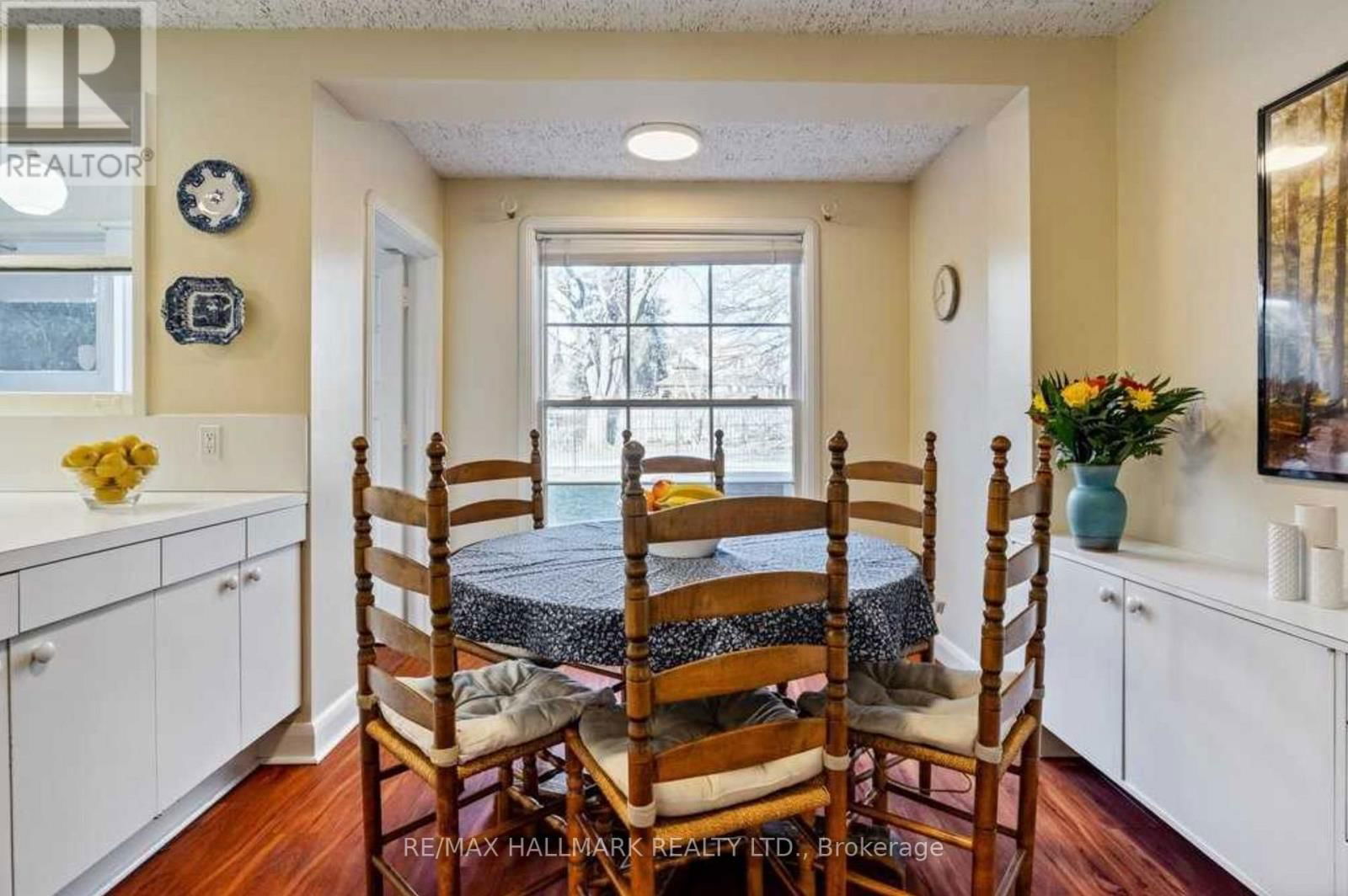 20 OWEN BOULEVARD Image 9