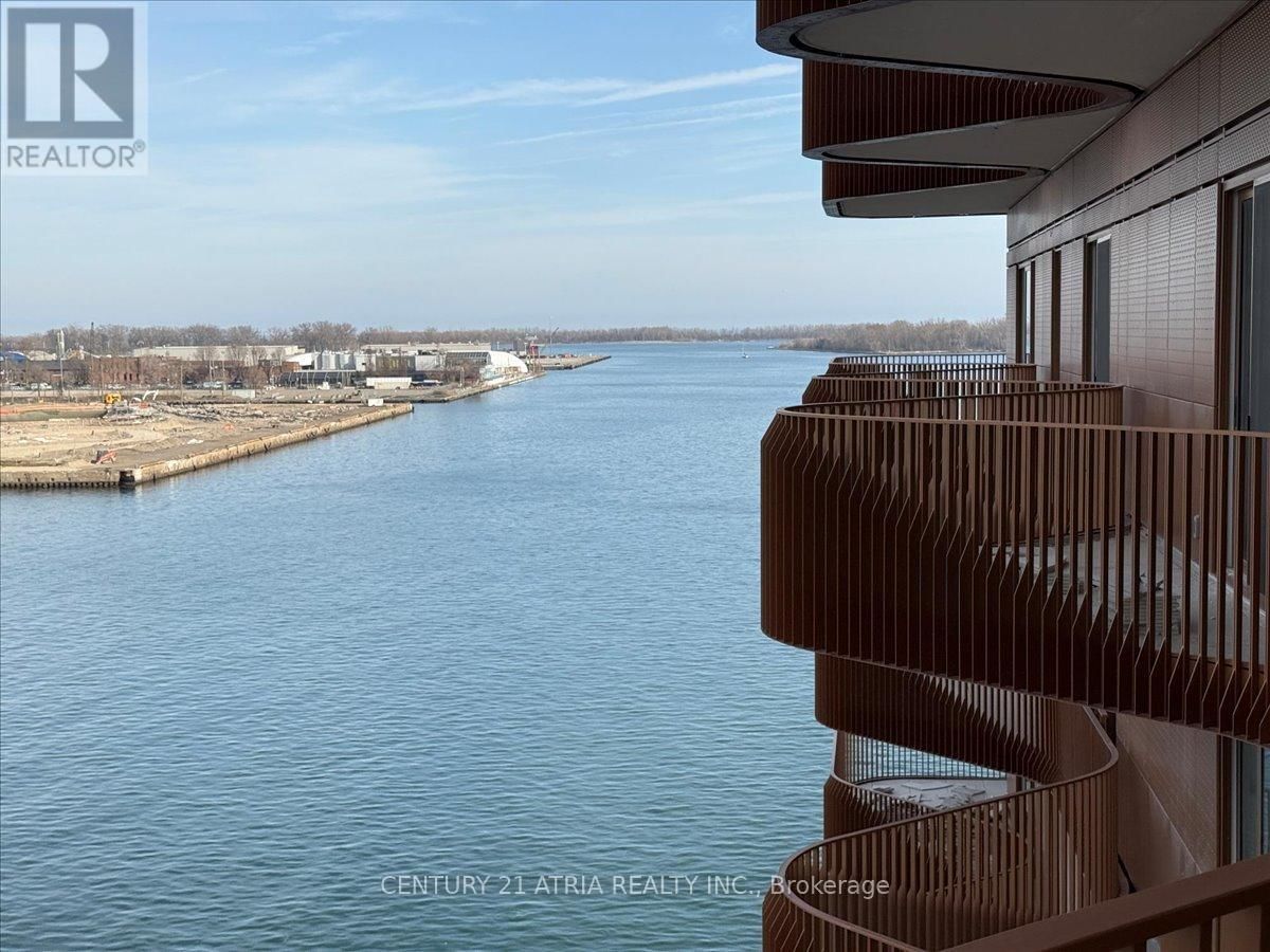 610 - 155 MERCHANTS' WHARF Image 23