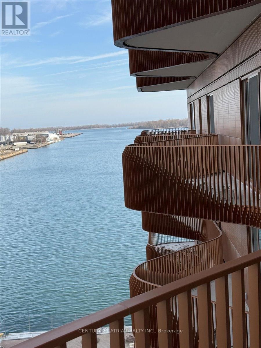 610 - 155 MERCHANTS' WHARF Image 25