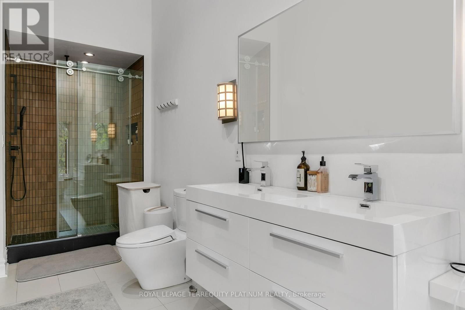 17 RAINBOW CREEKWAY Image 14