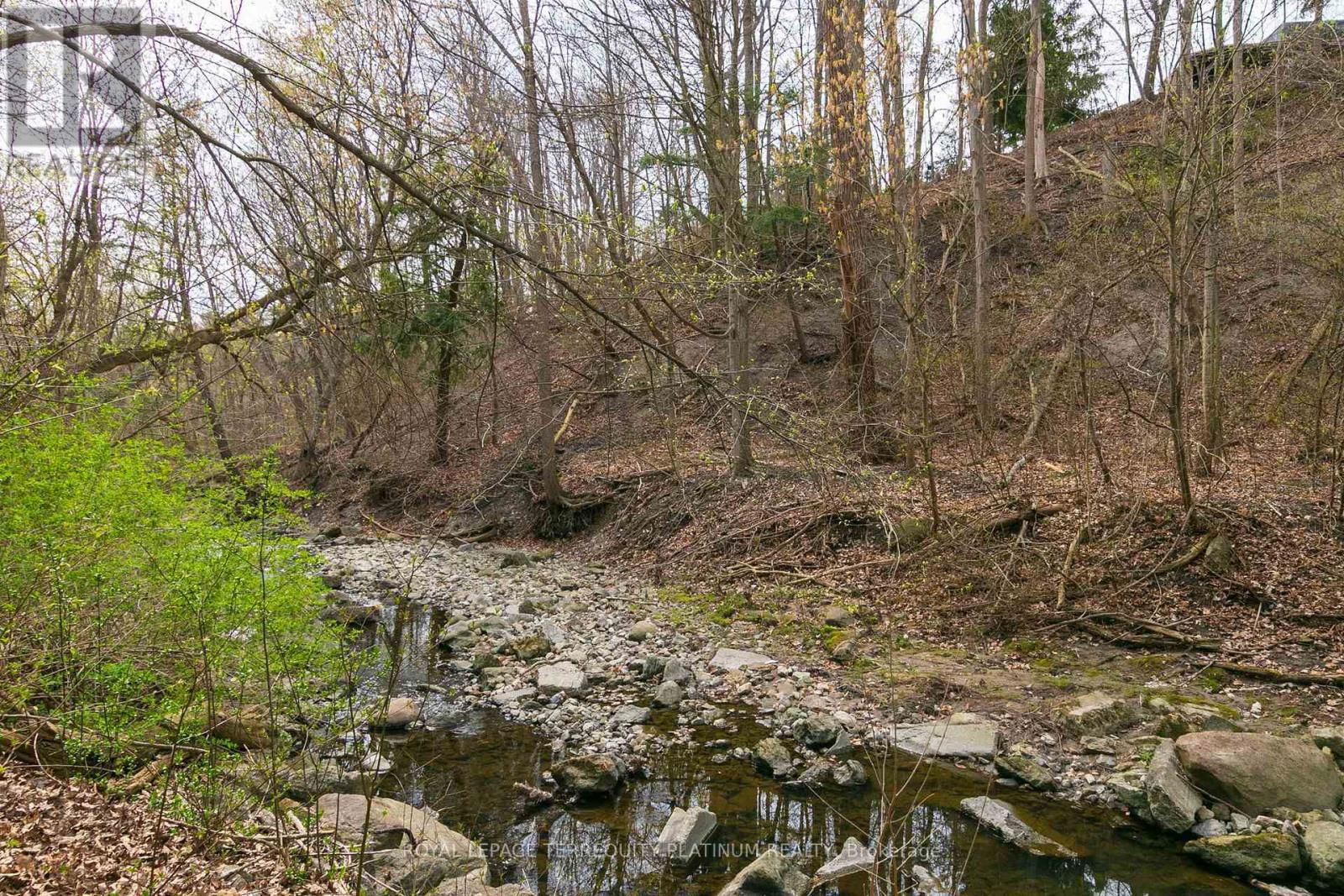 17 RAINBOW CREEKWAY Image 30