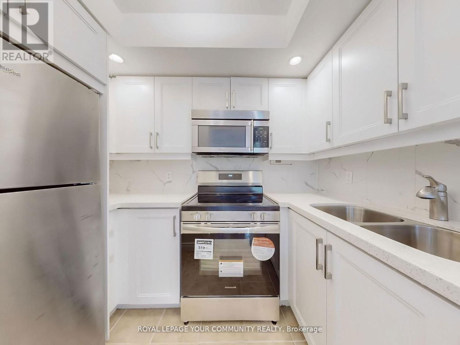 929 - 15 NORTHTOWN WAY Image 18
