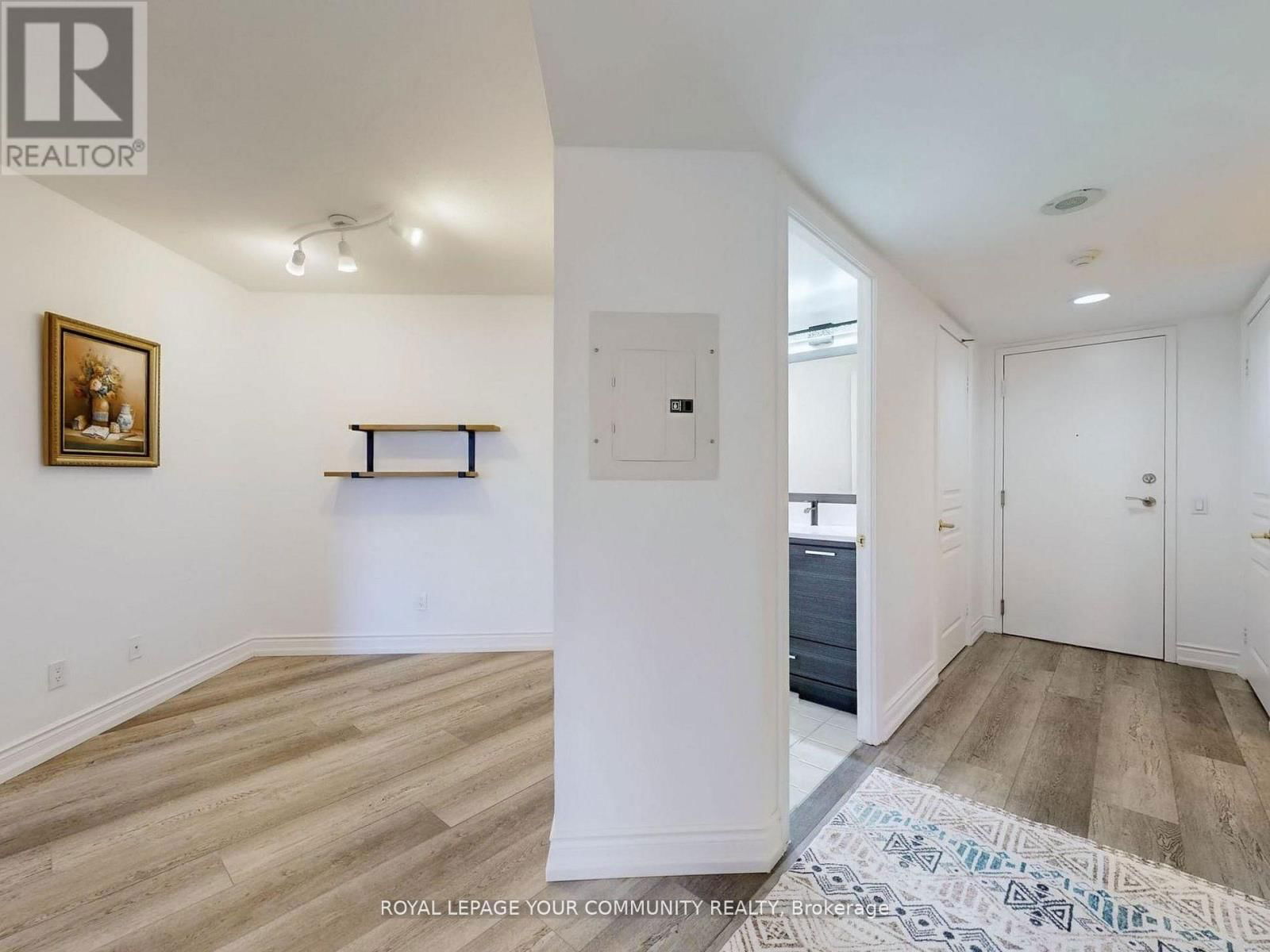 929 - 15 NORTHTOWN WAY Image 28