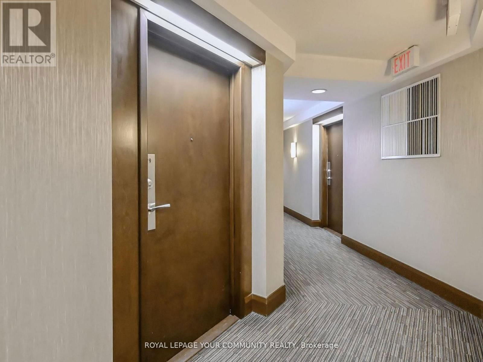 929 - 15 NORTHTOWN WAY Image 32