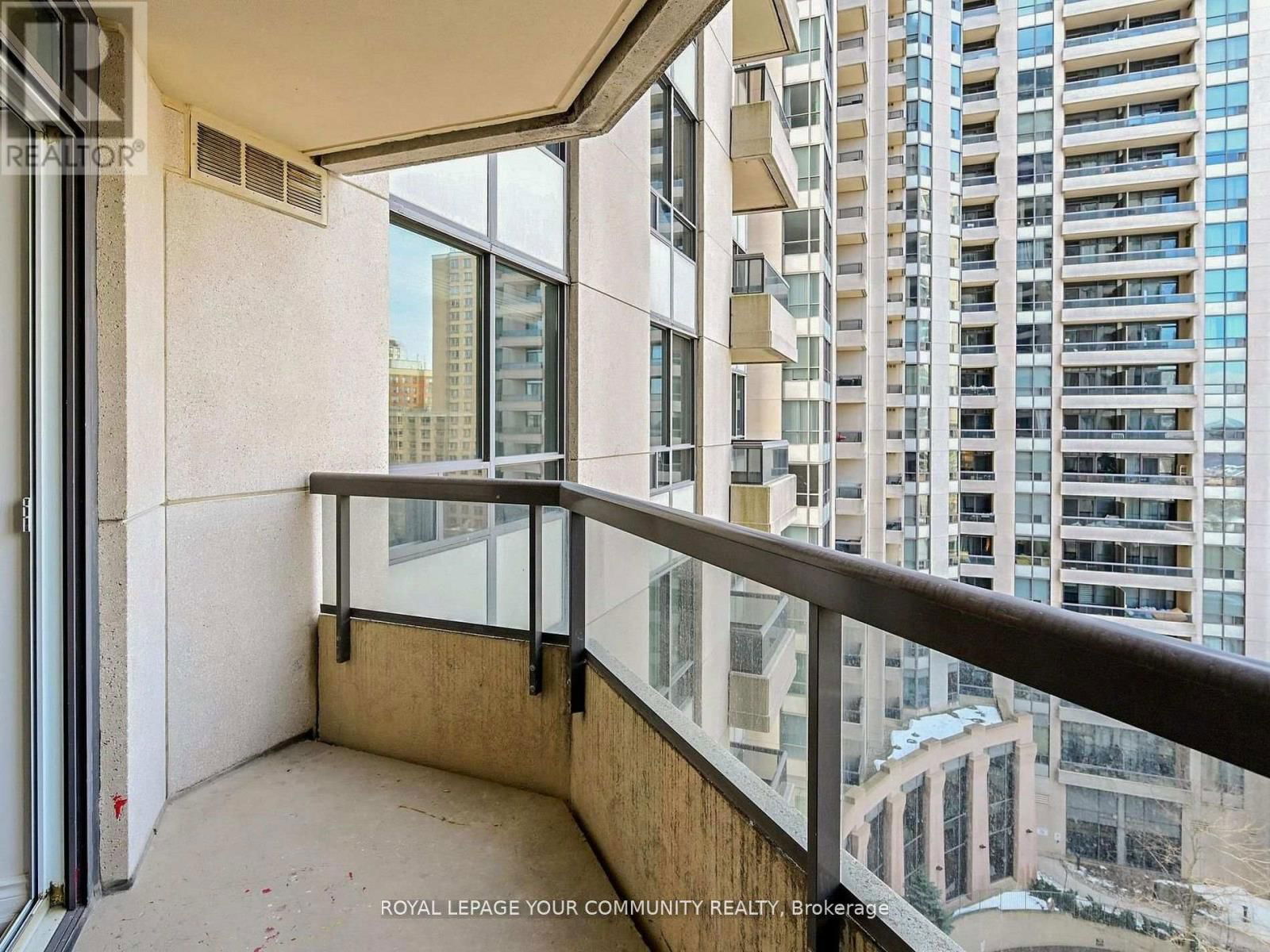 929 - 15 NORTHTOWN WAY Image 34
