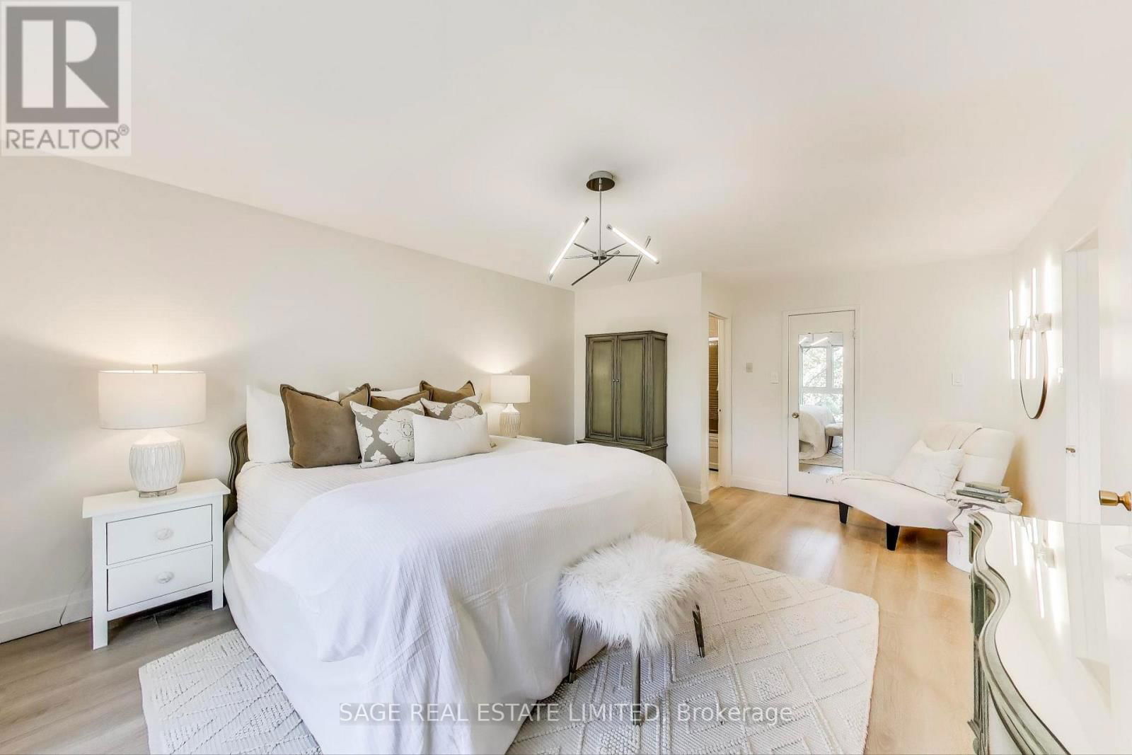 26 CRIMSON MILLWAY Image 14