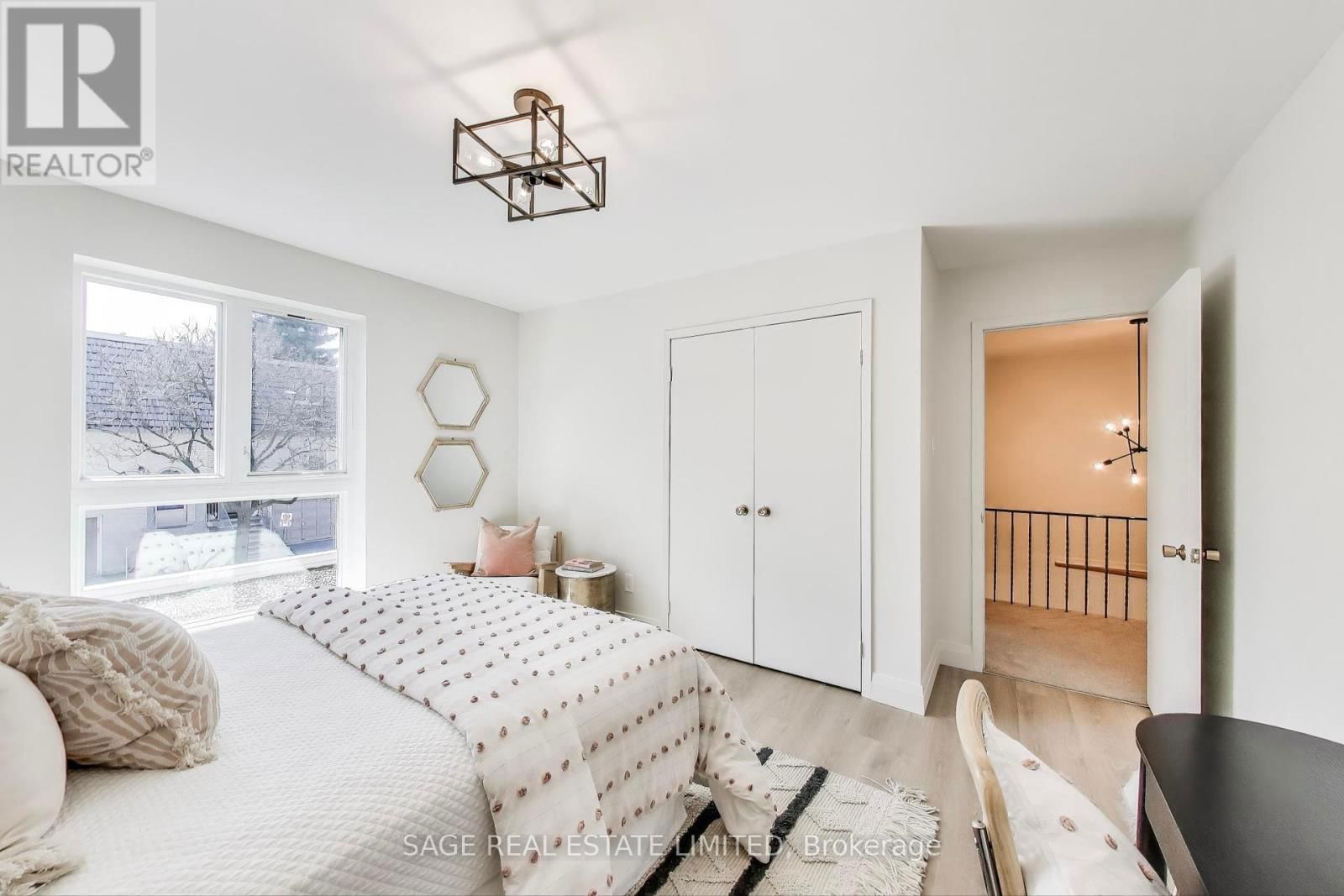 26 CRIMSON MILLWAY Image 17