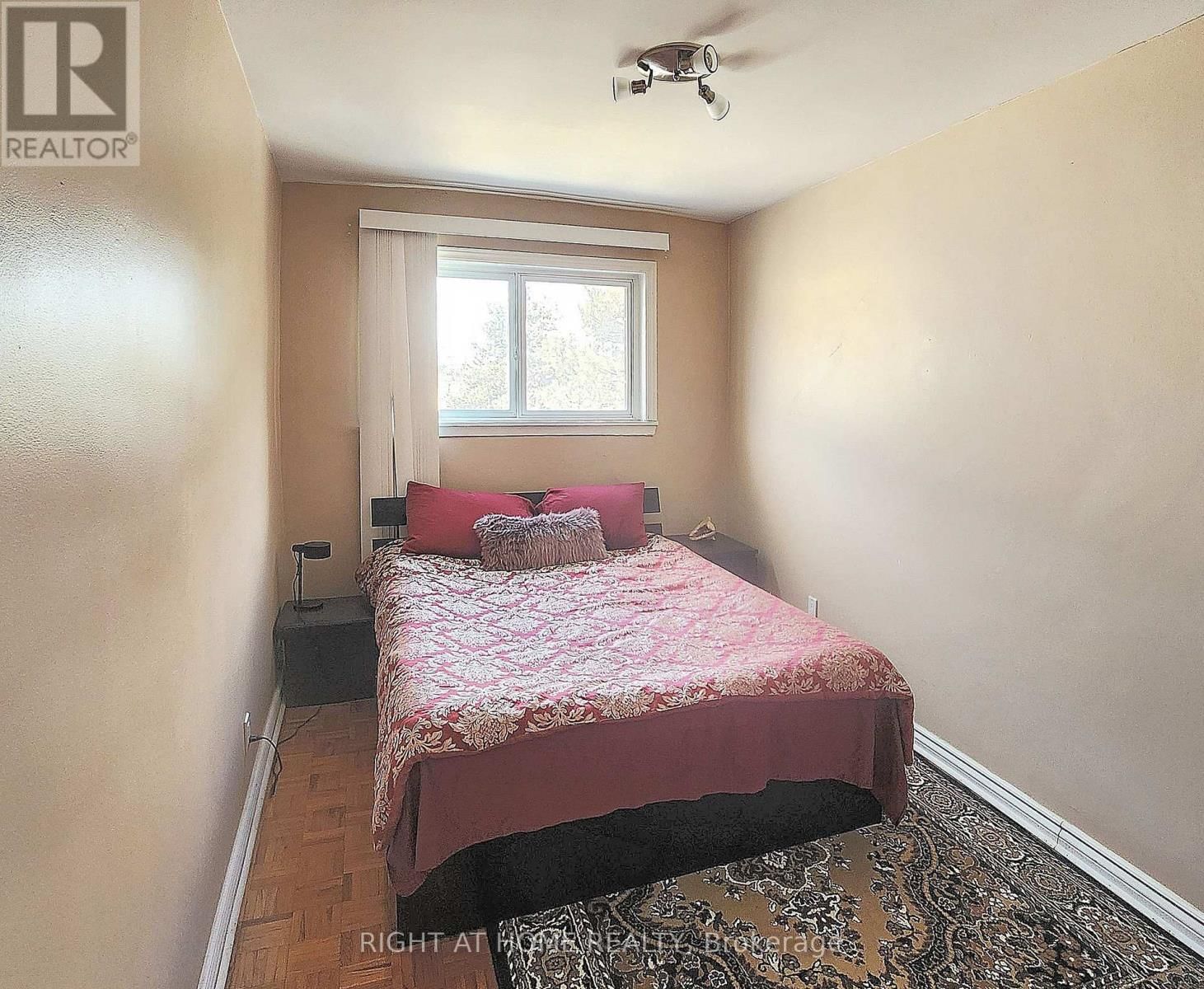 210 - 5877 BATHURST STREET Image 6