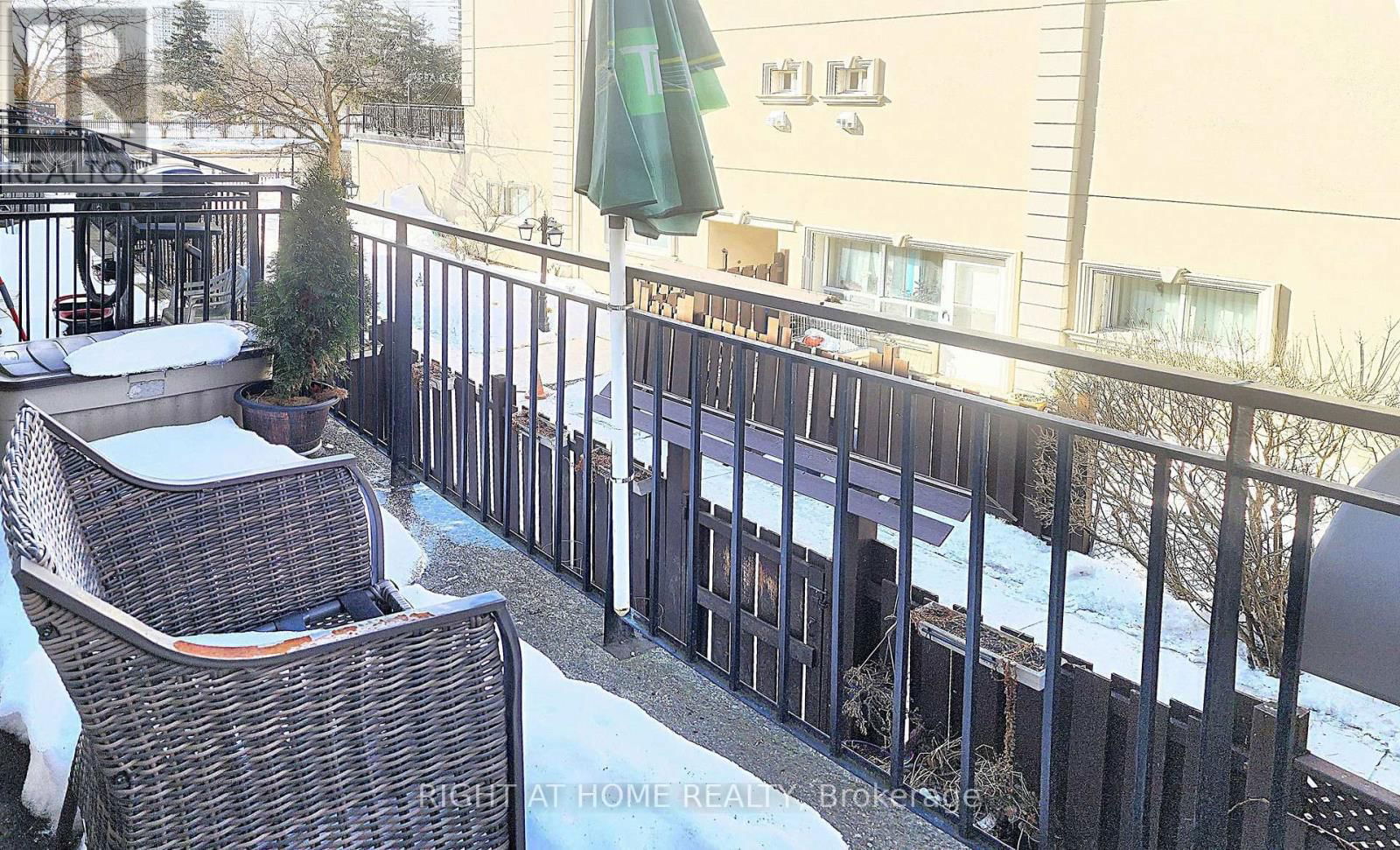 210 - 5877 BATHURST STREET Image 7
