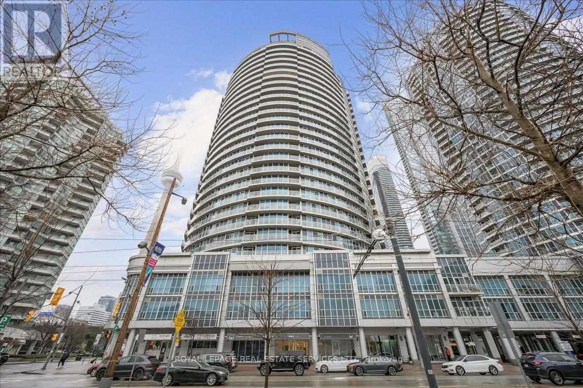 1007 - 218 QUEENS QUAY WEST Image 1