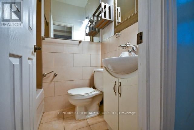2 - 1007 BATHURST STREET Image 11