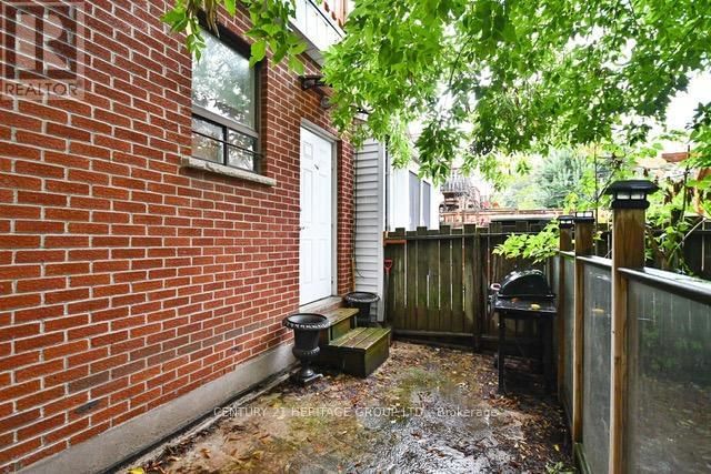 2 - 1007 BATHURST STREET Image 17