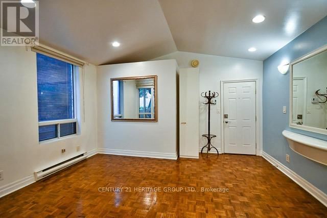 2 - 1007 BATHURST STREET Image 4