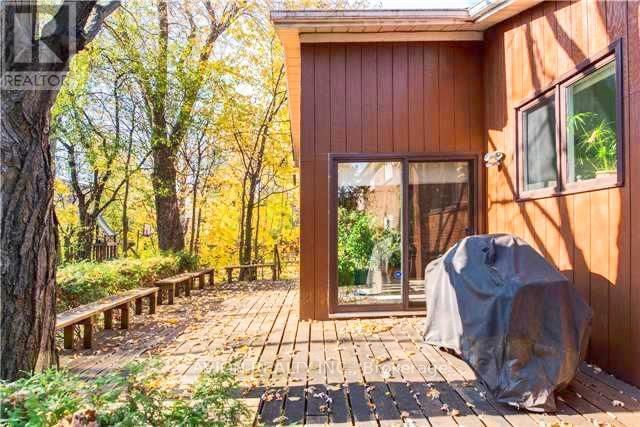 215 DUNVIEW AVENUE Image 21
