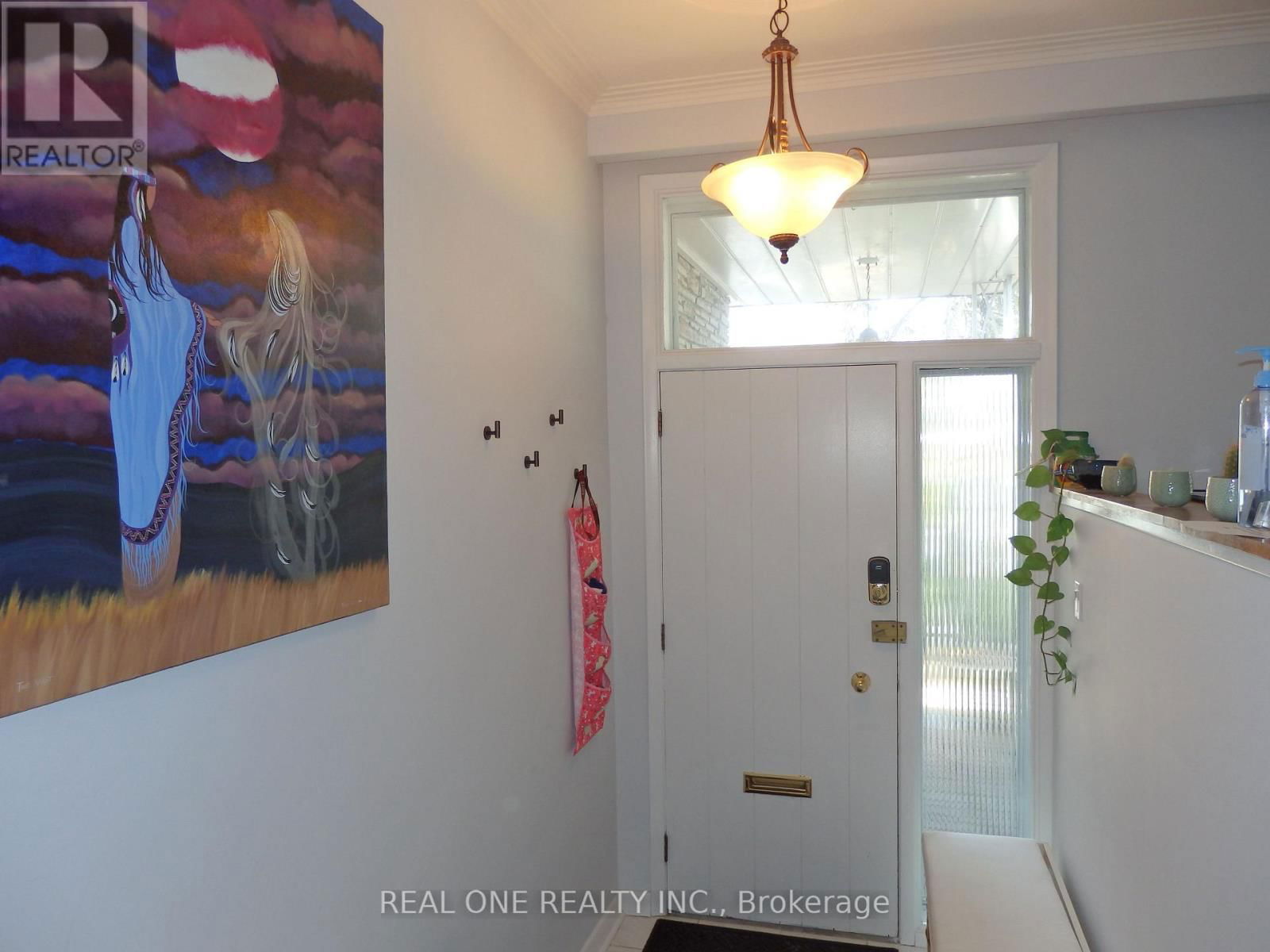 19 VERSEND DRIVE Image 4