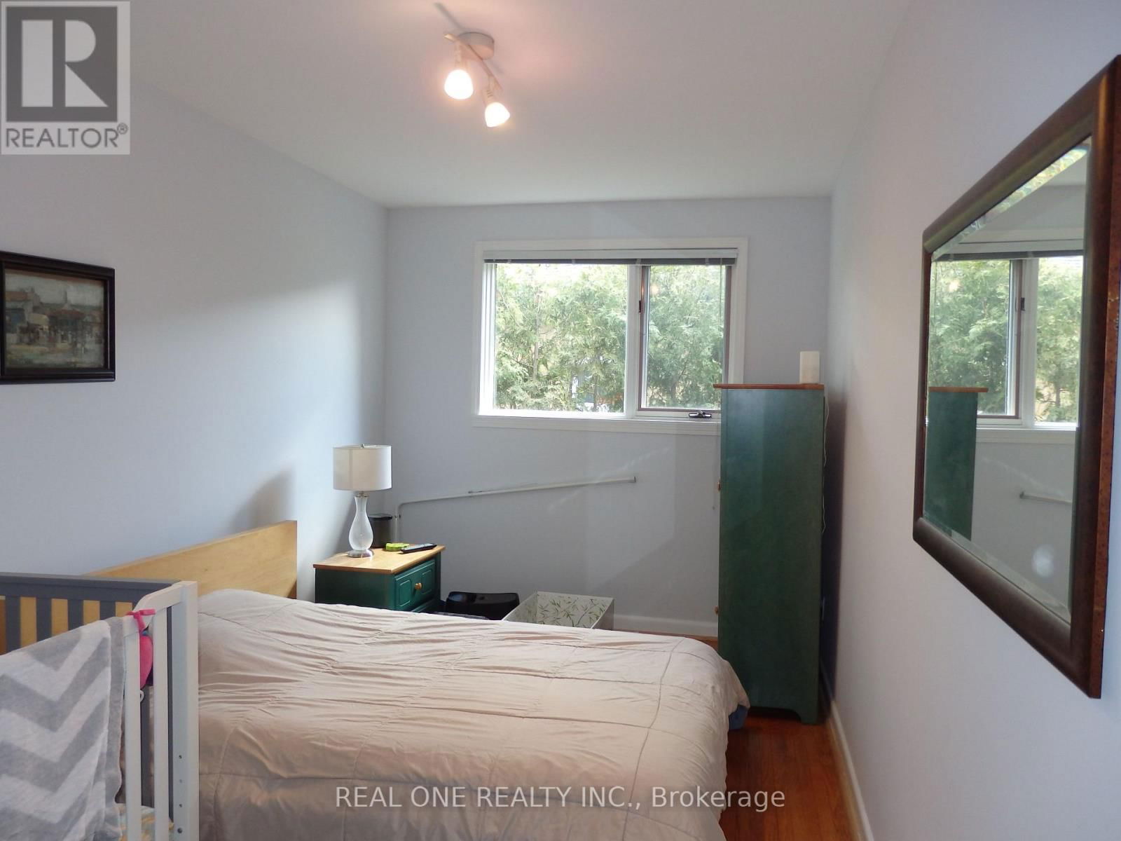 19 VERSEND DRIVE Image 7