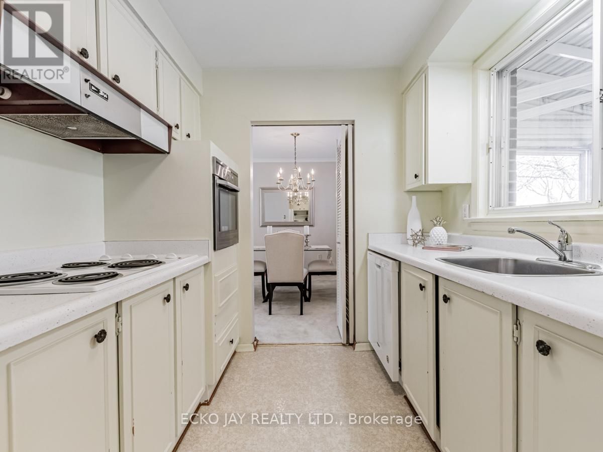 14 PARFIELD DRIVE Image 11