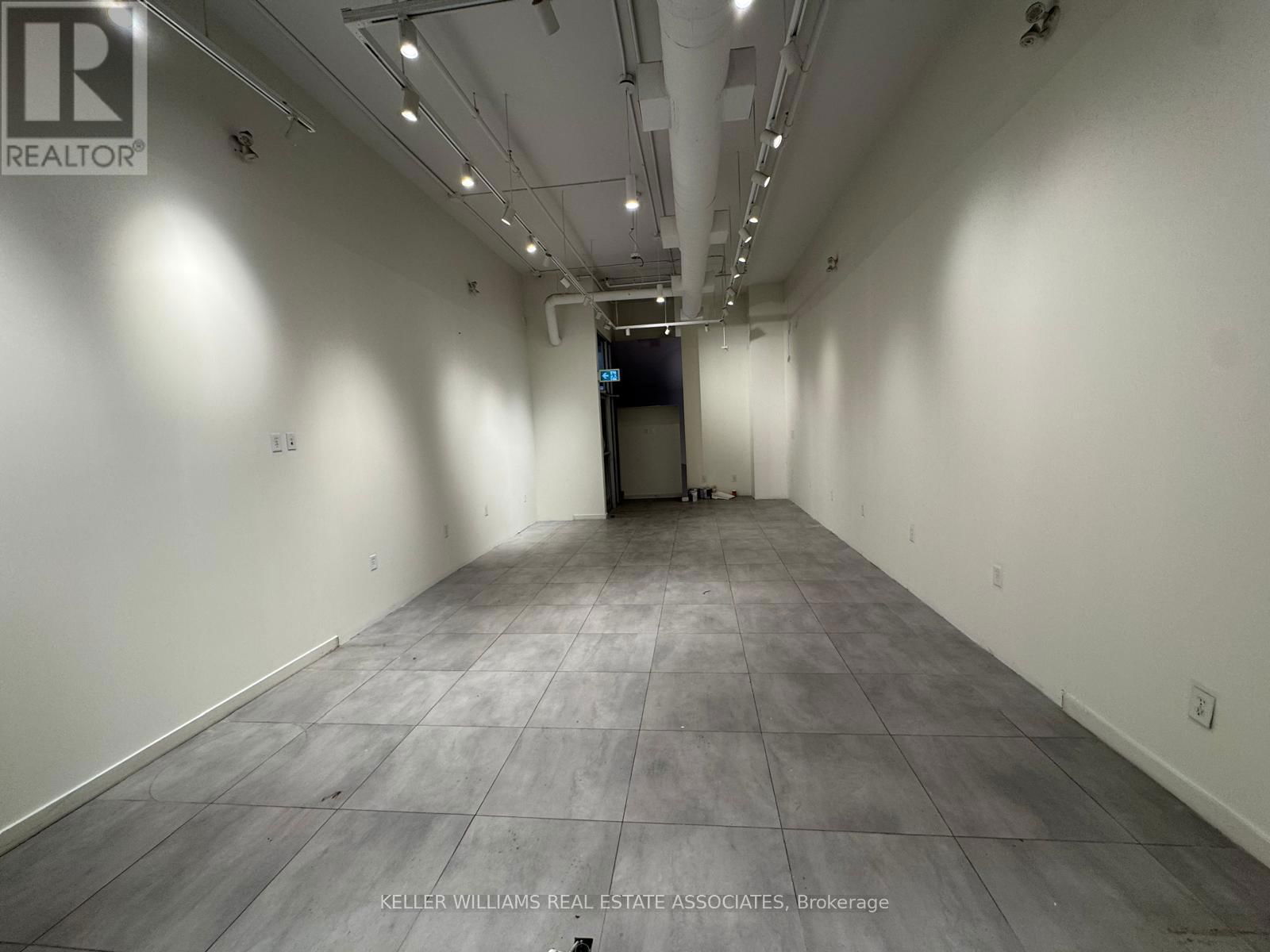 1180 QUEEN STREET WEST Image 3