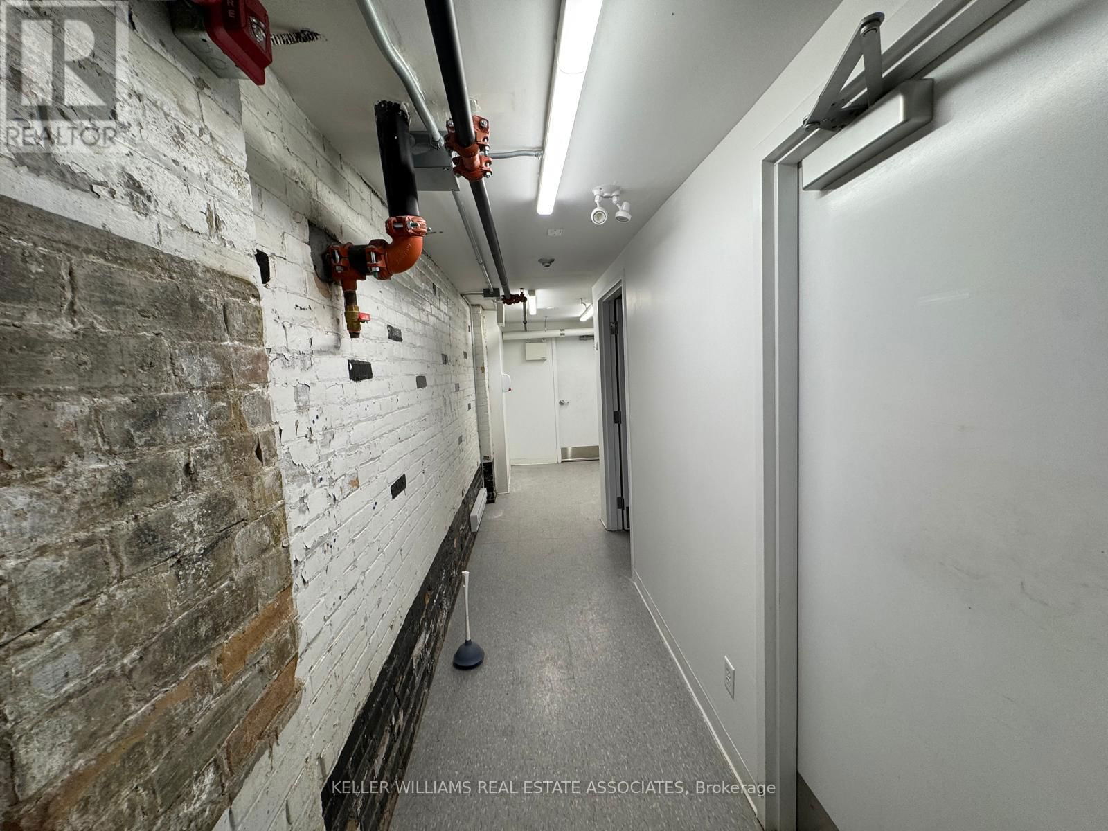 1180 QUEEN STREET WEST Image 6
