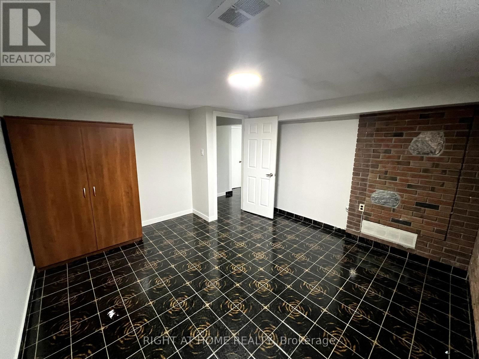 9 DEWLANE DRIVE Image 3