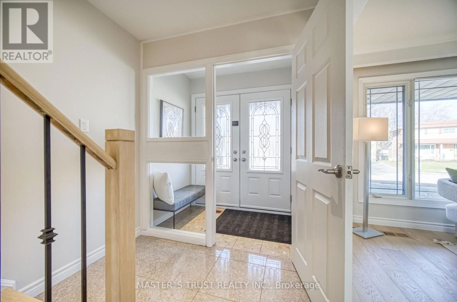 14 HOUSTON CRESCENT Image 2