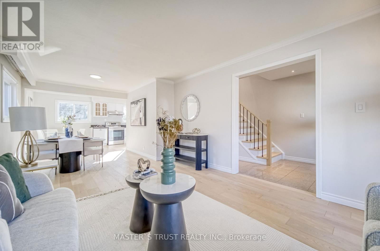 14 HOUSTON CRESCENT Image 3