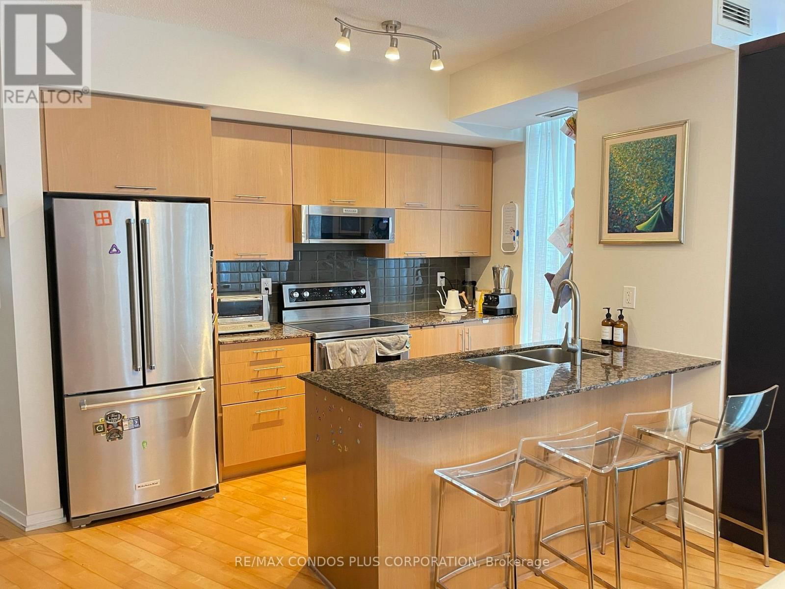 1208 - 65 BREMNER BOULEVARD Image 3