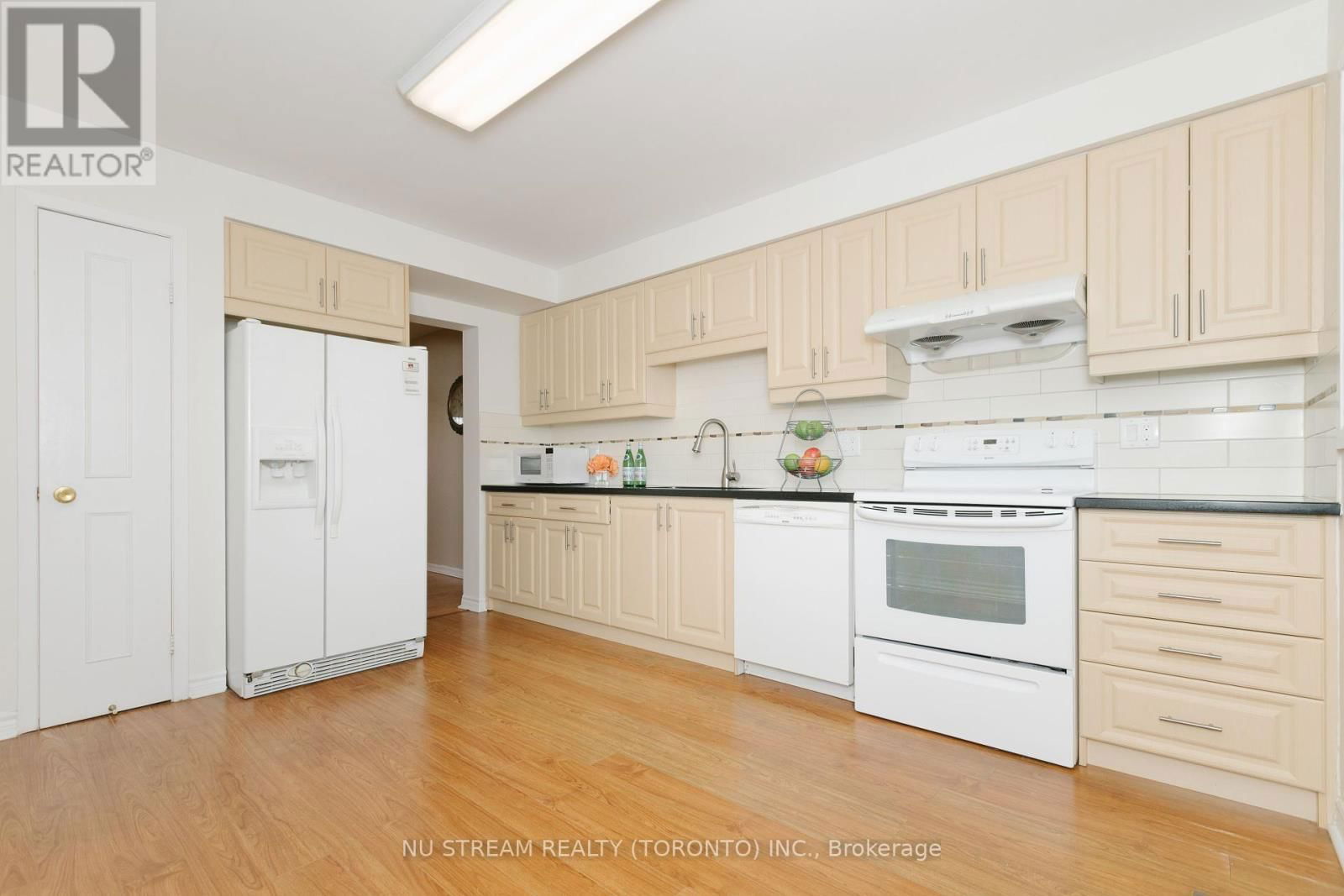 57 GYPSY ROSEWAY Image 2