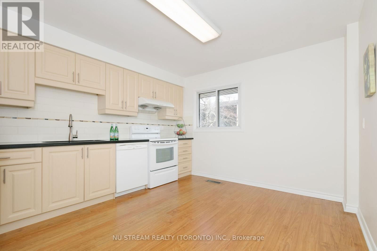 57 GYPSY ROSEWAY Image 3