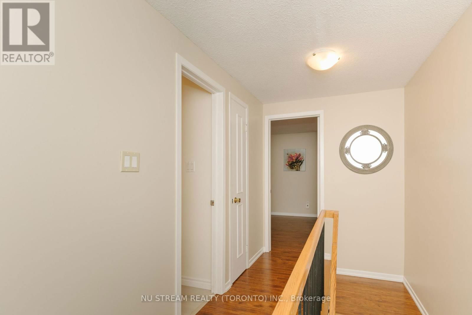 57 GYPSY ROSEWAY Image 8