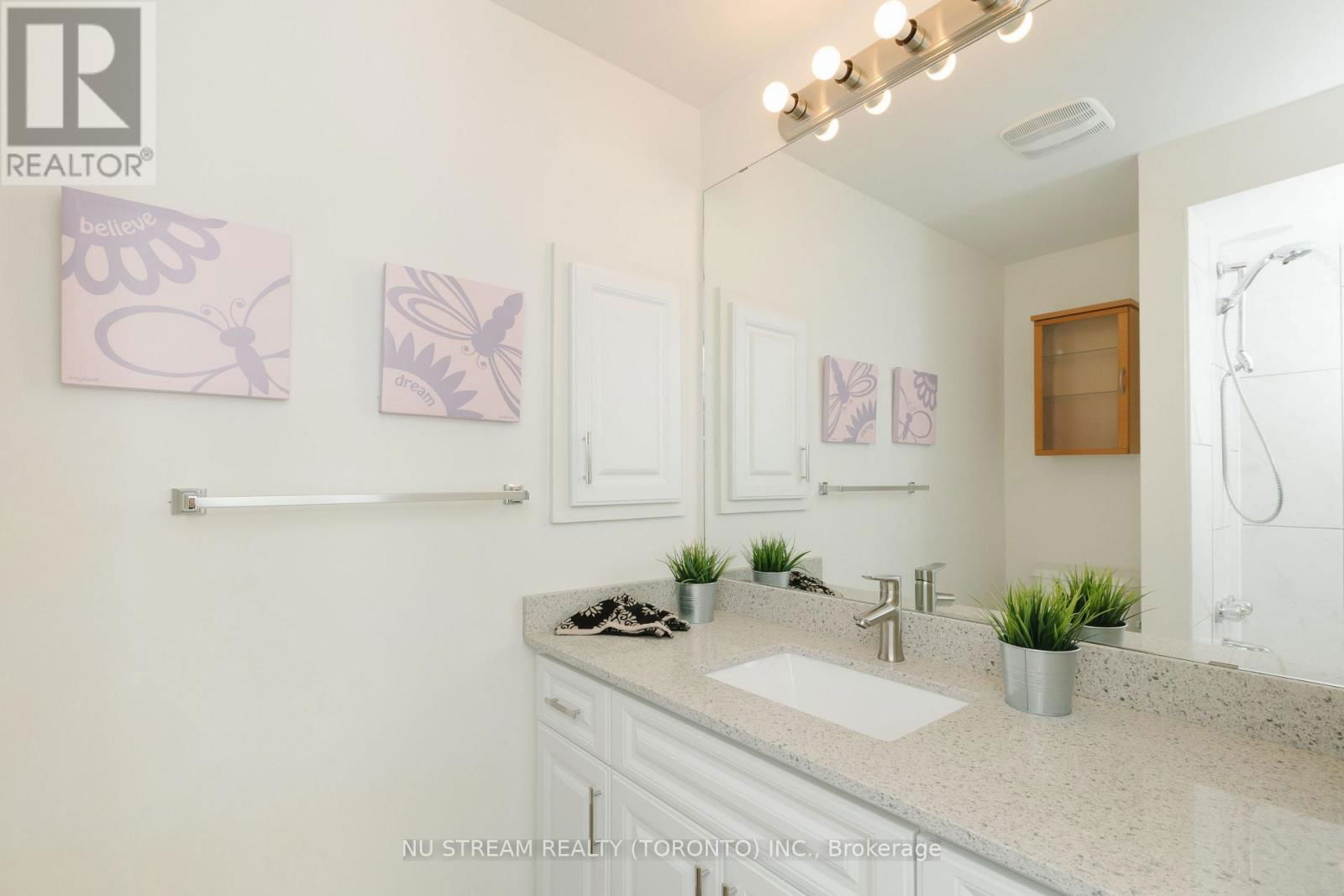 57 GYPSY ROSEWAY Image 9