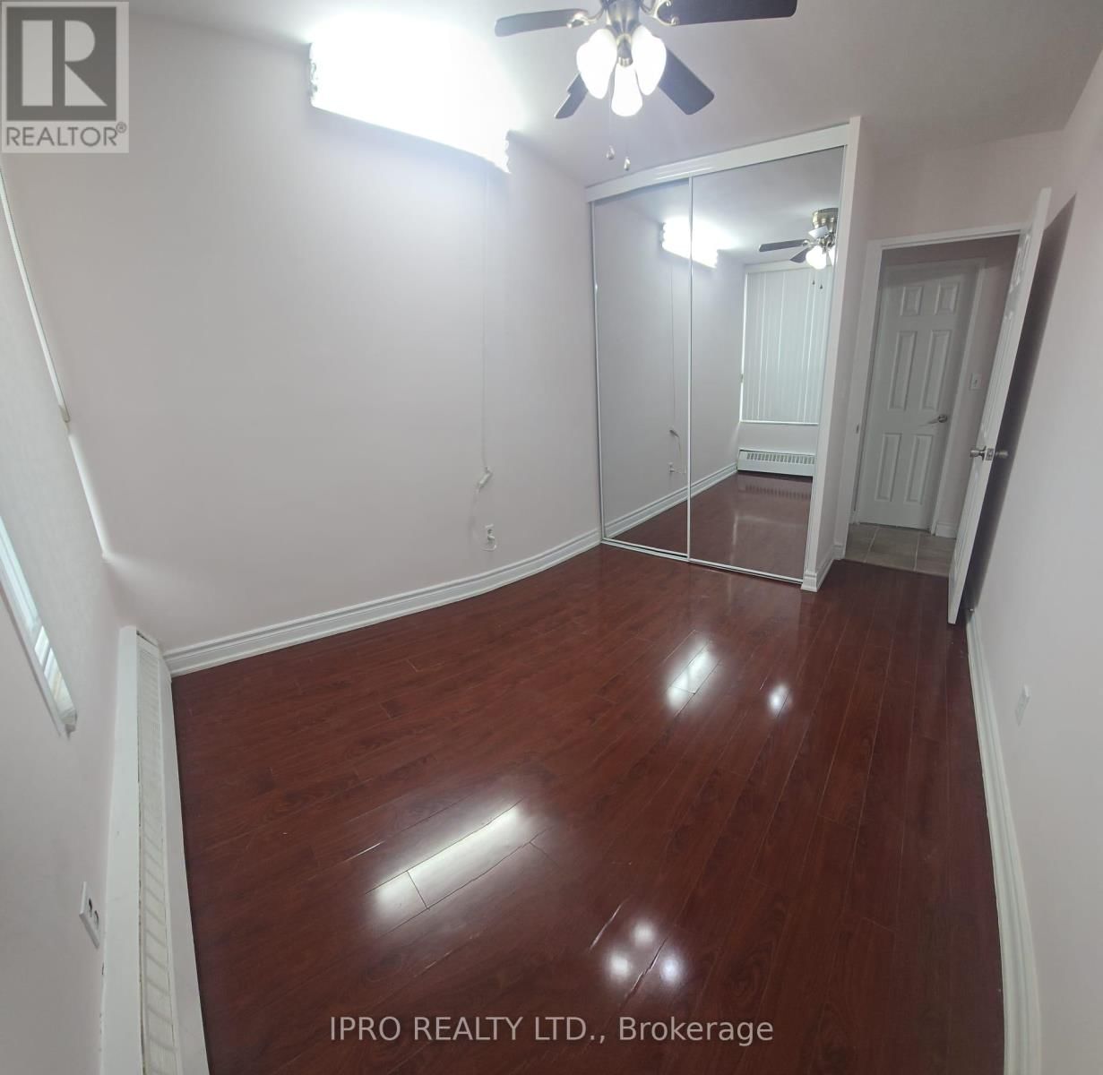 704 - 15 VICORA LINKWAY WAY Image 4