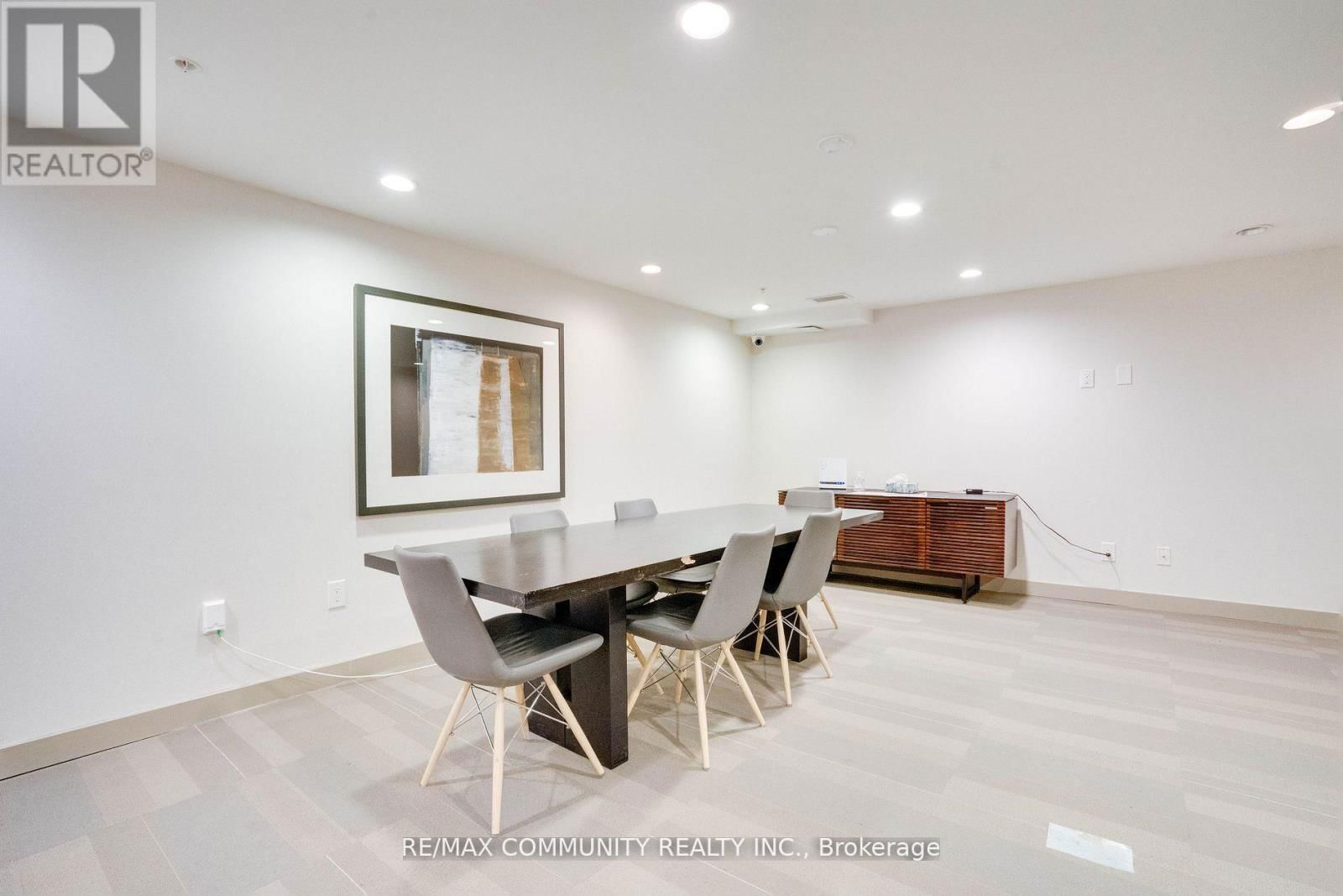 824 - 295 ADELAIDE STREET WEST Image 35