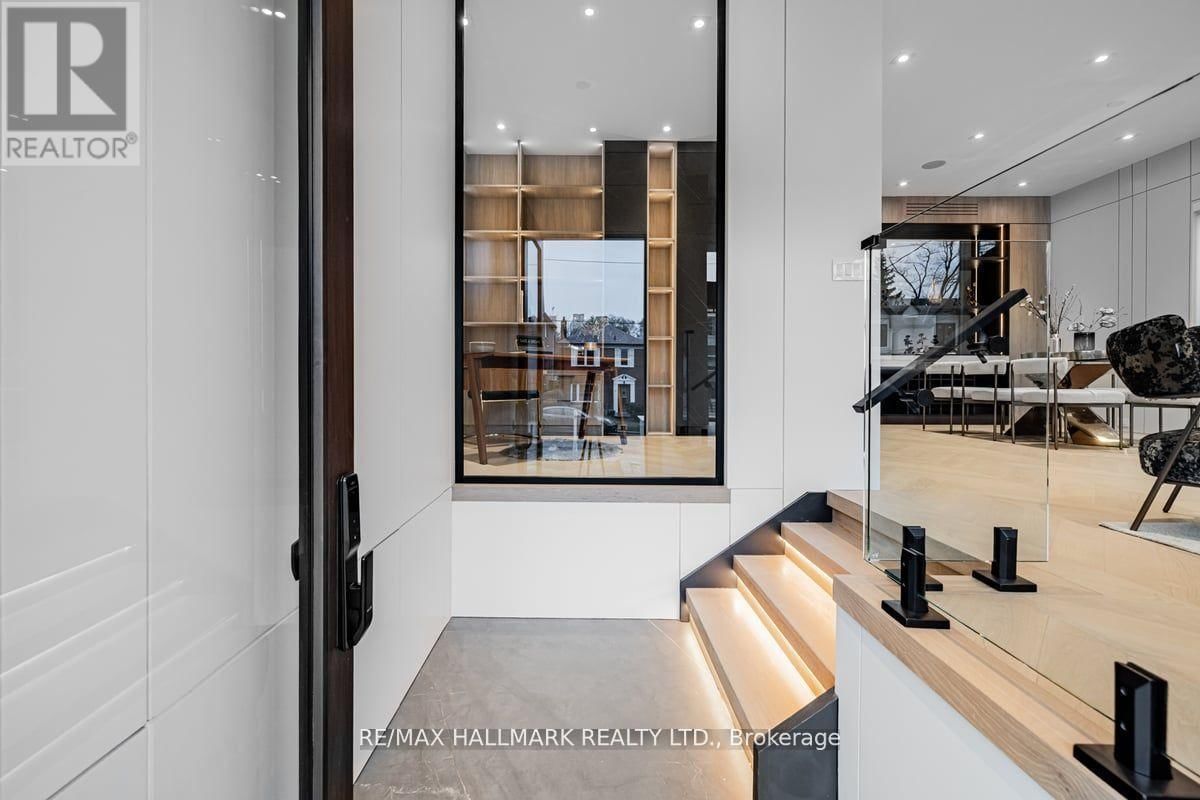 37 ROWLEY AVENUE Image 2