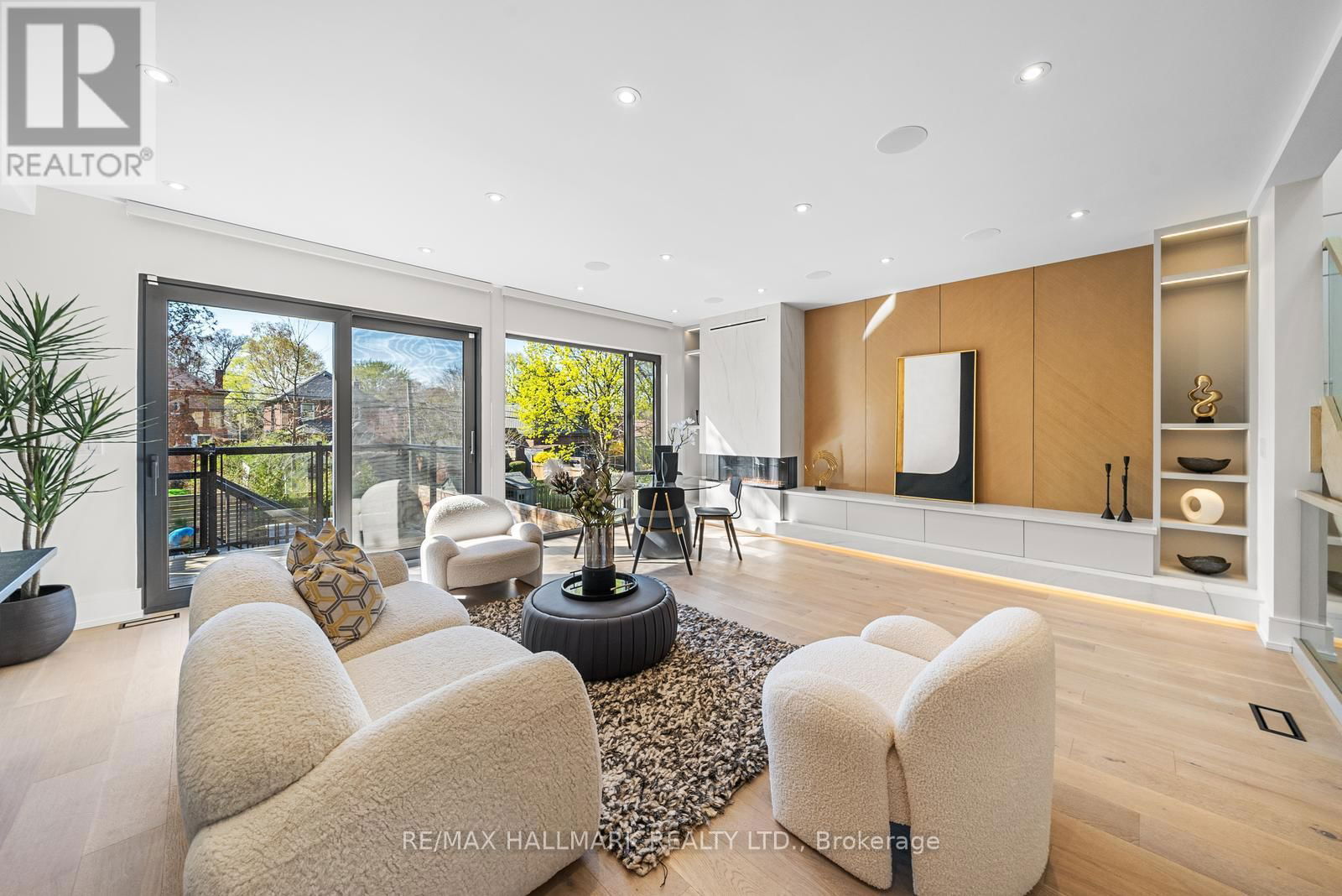 118 AIRDRIE ROAD Image 21