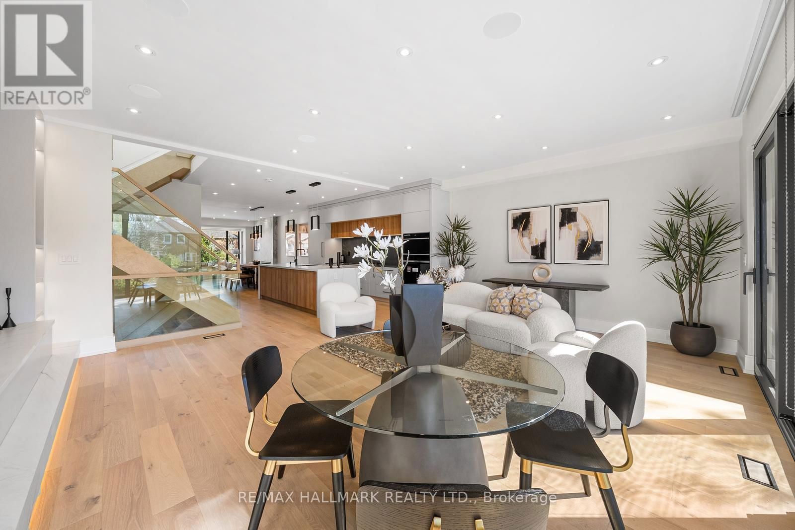 118 AIRDRIE ROAD Image 24