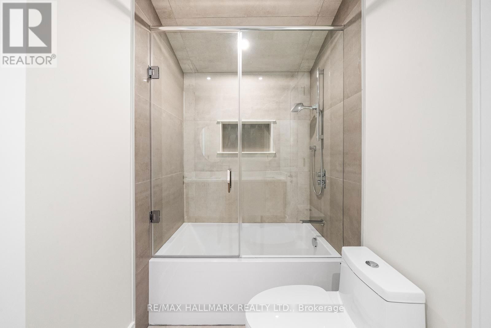 118 AIRDRIE ROAD Image 35