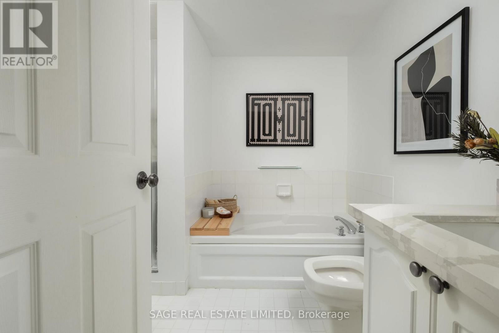 420 - 801 KING STREET WEST Image 23