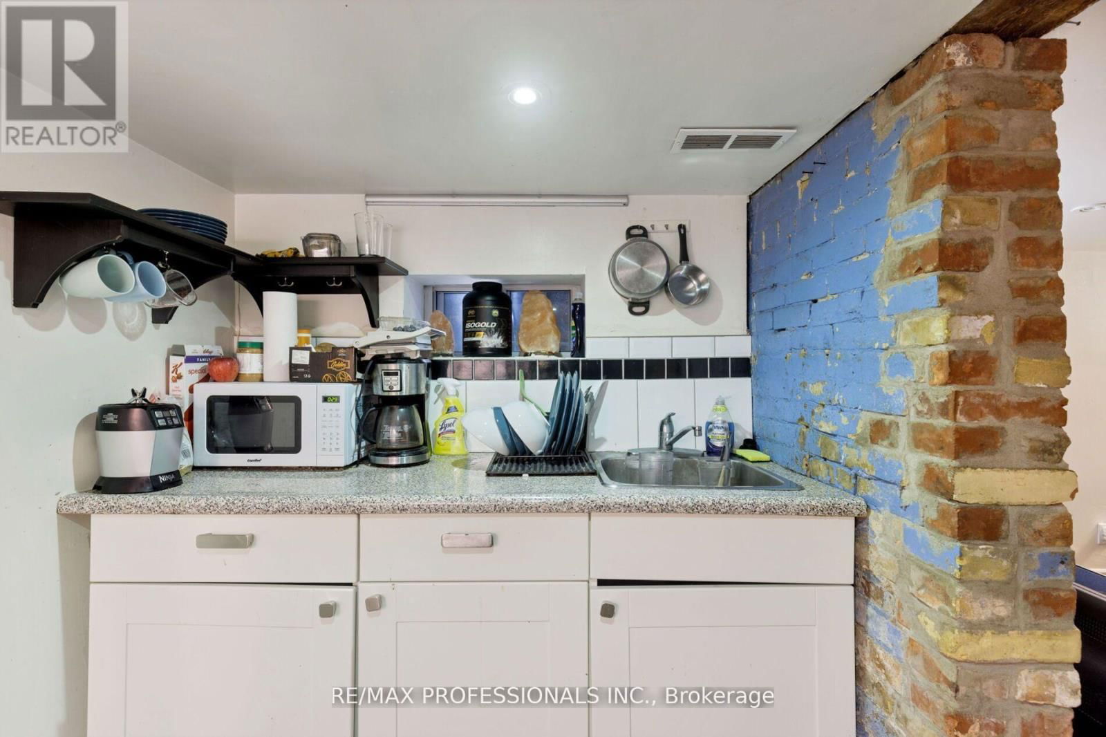 13 GORE STREET Image 22