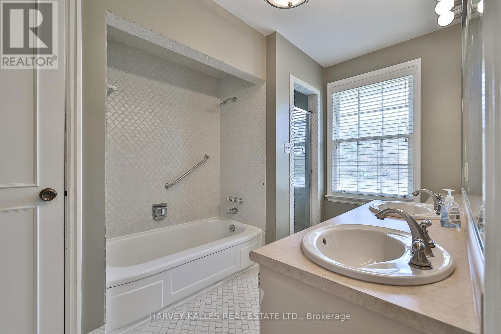 38 FIFESHIRE ROAD Image 21