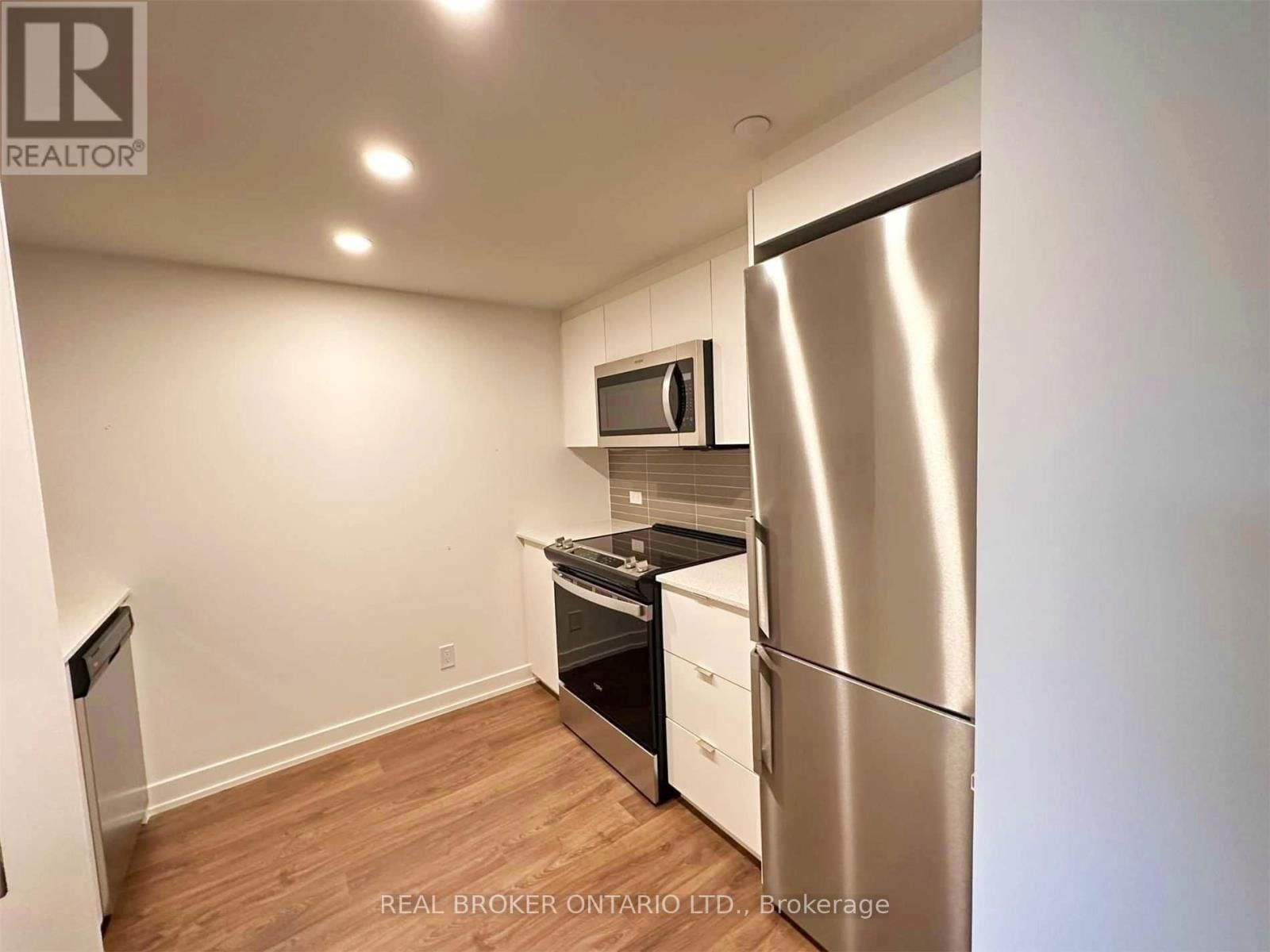 307 - 30 TRETTI WAY Image 2