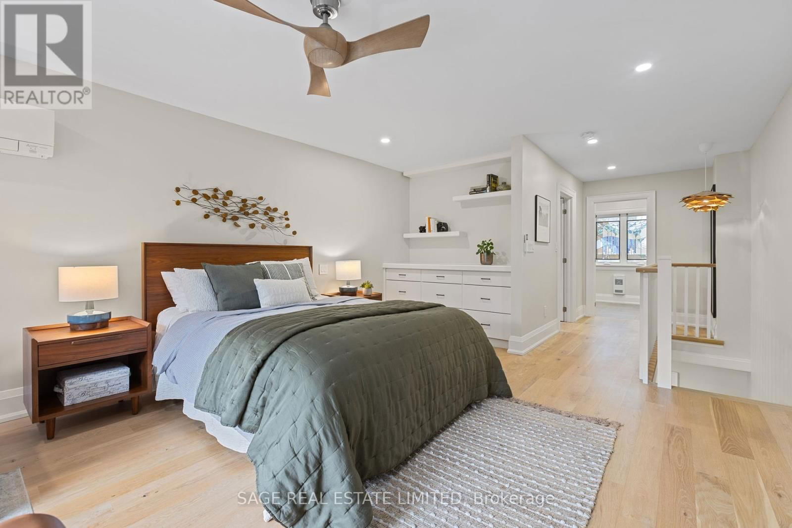 394 KEEWATIN AVENUE Image 18