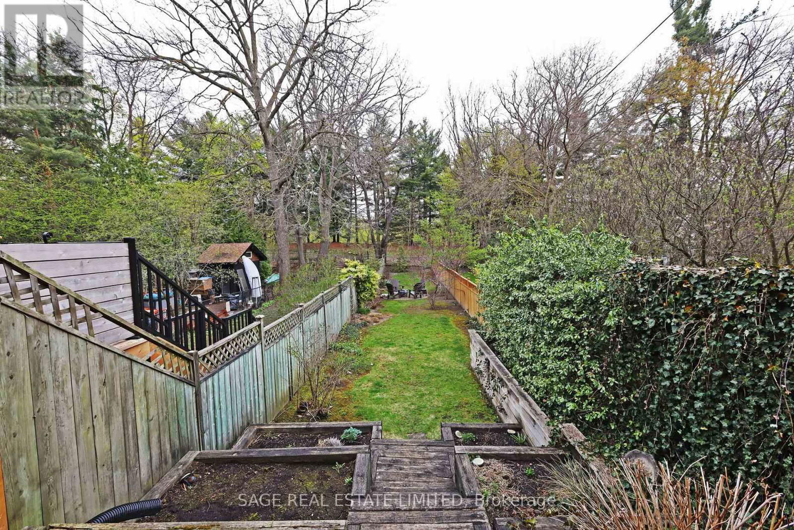 394 KEEWATIN AVENUE Image 34