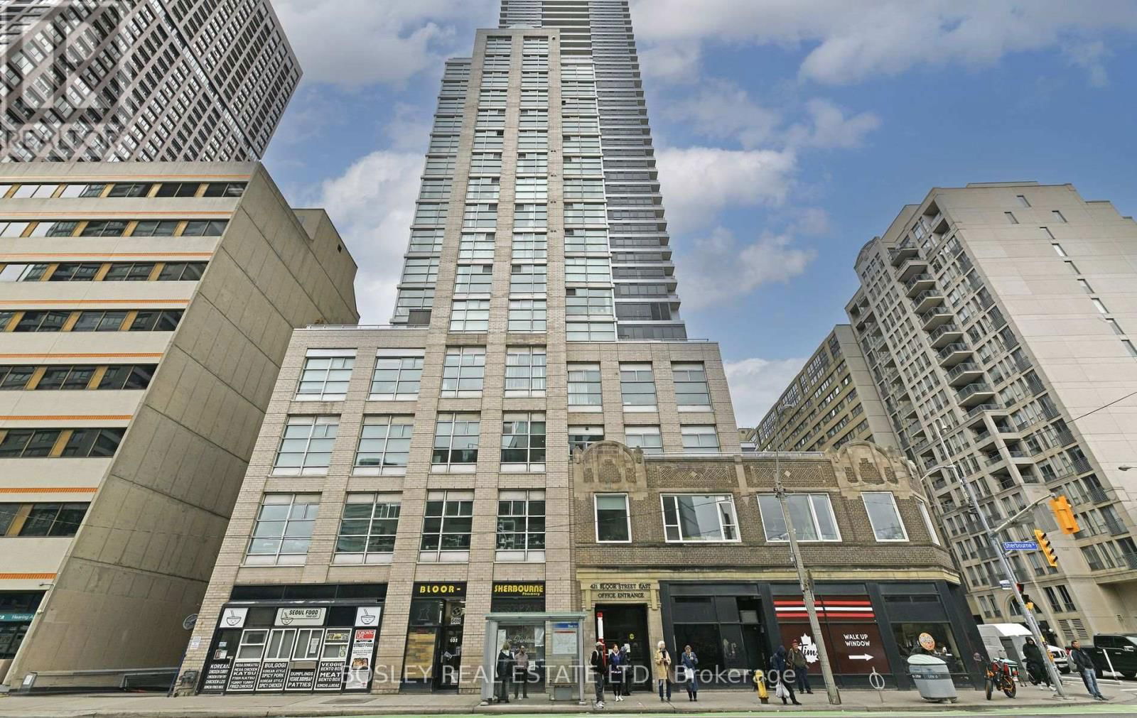 402 - 421 BLOOR STREET EAST Image 6
