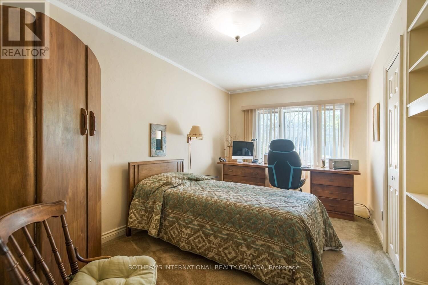305 BESSBOROUGH DRIVE Image 18