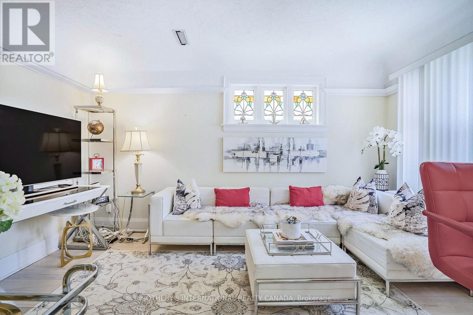 12 BELSIZE DRIVE Image 11