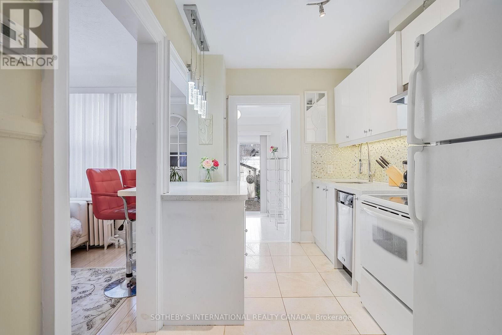 12 BELSIZE DRIVE Image 14