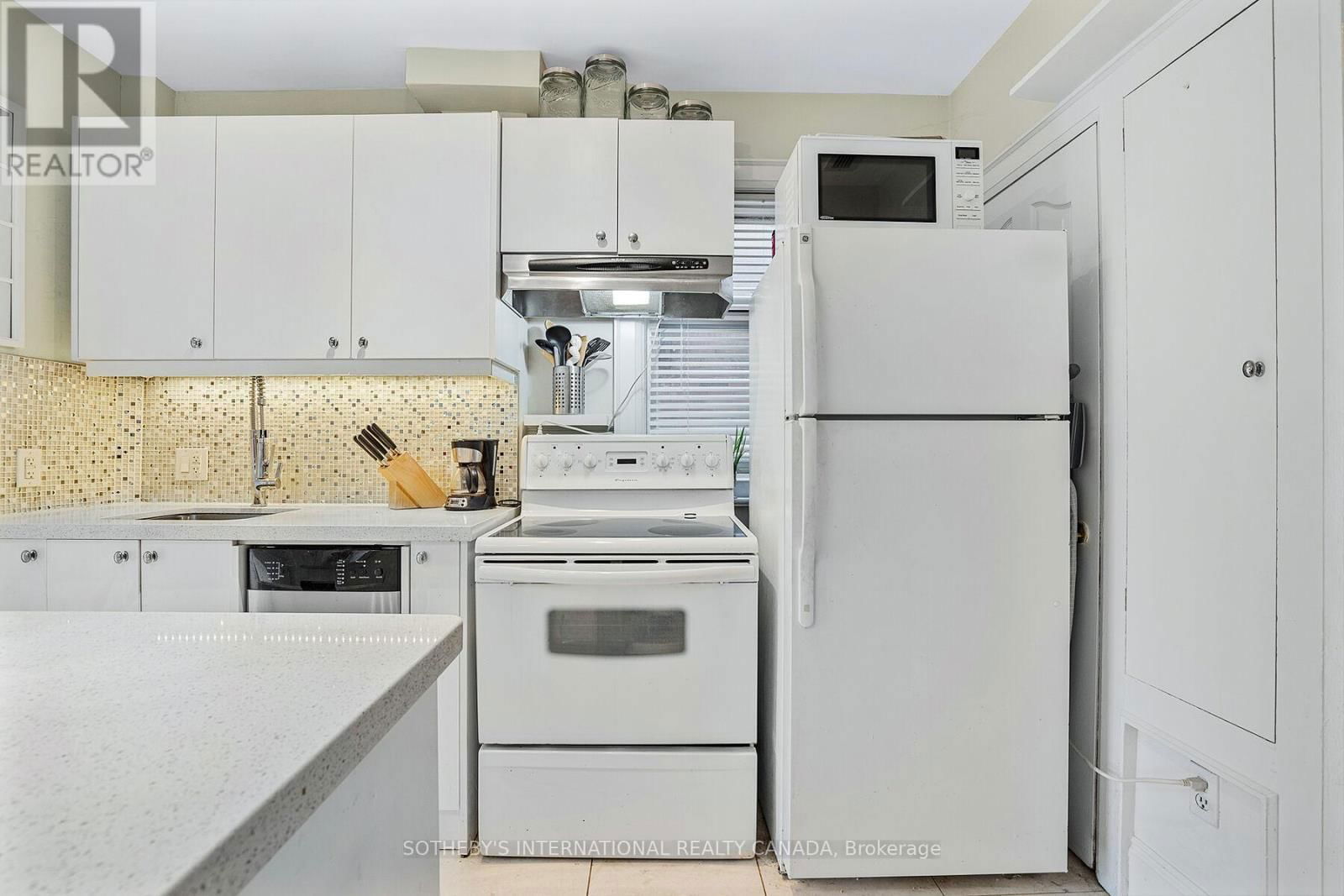 12 BELSIZE DRIVE Image 15