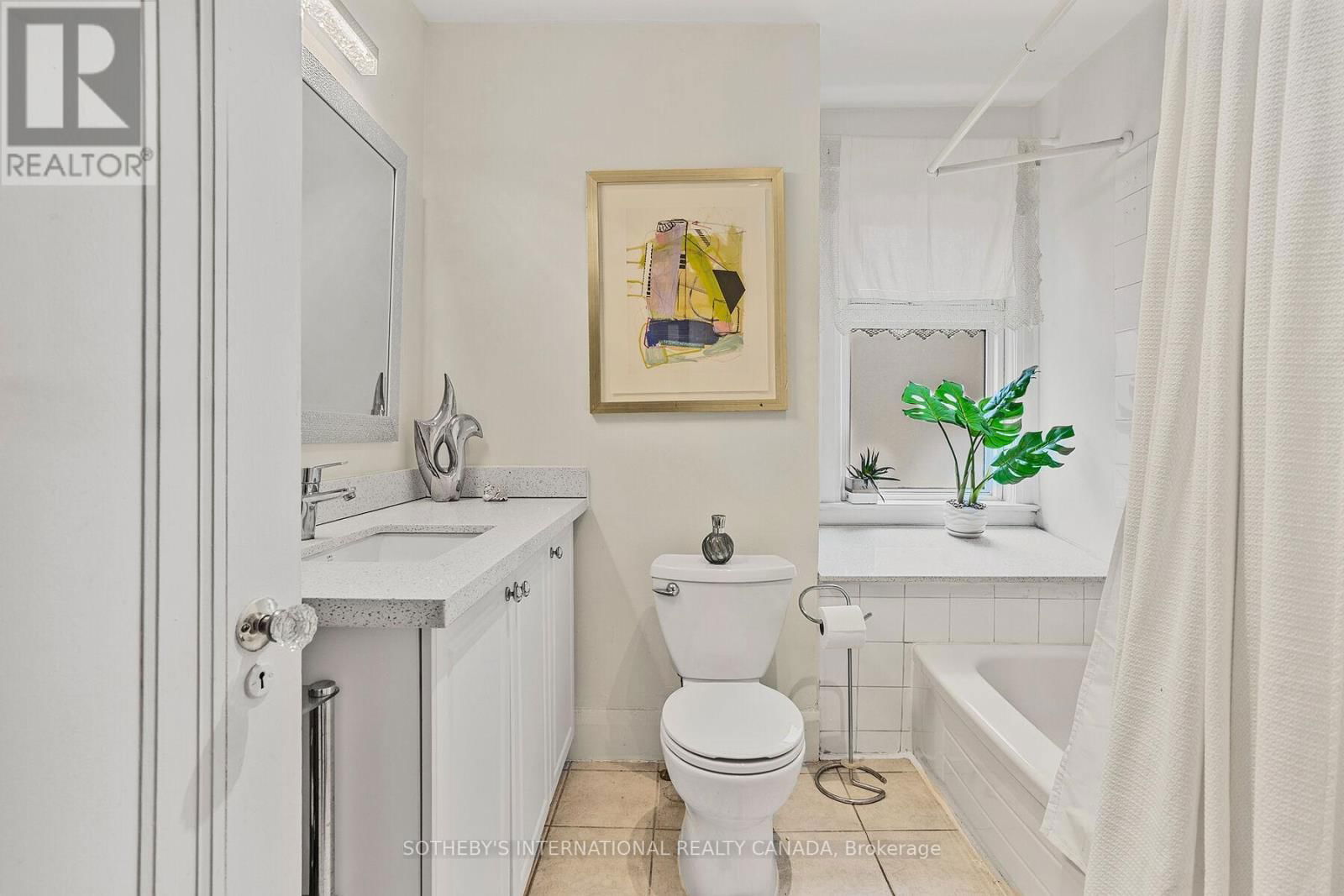 12 BELSIZE DRIVE Image 23