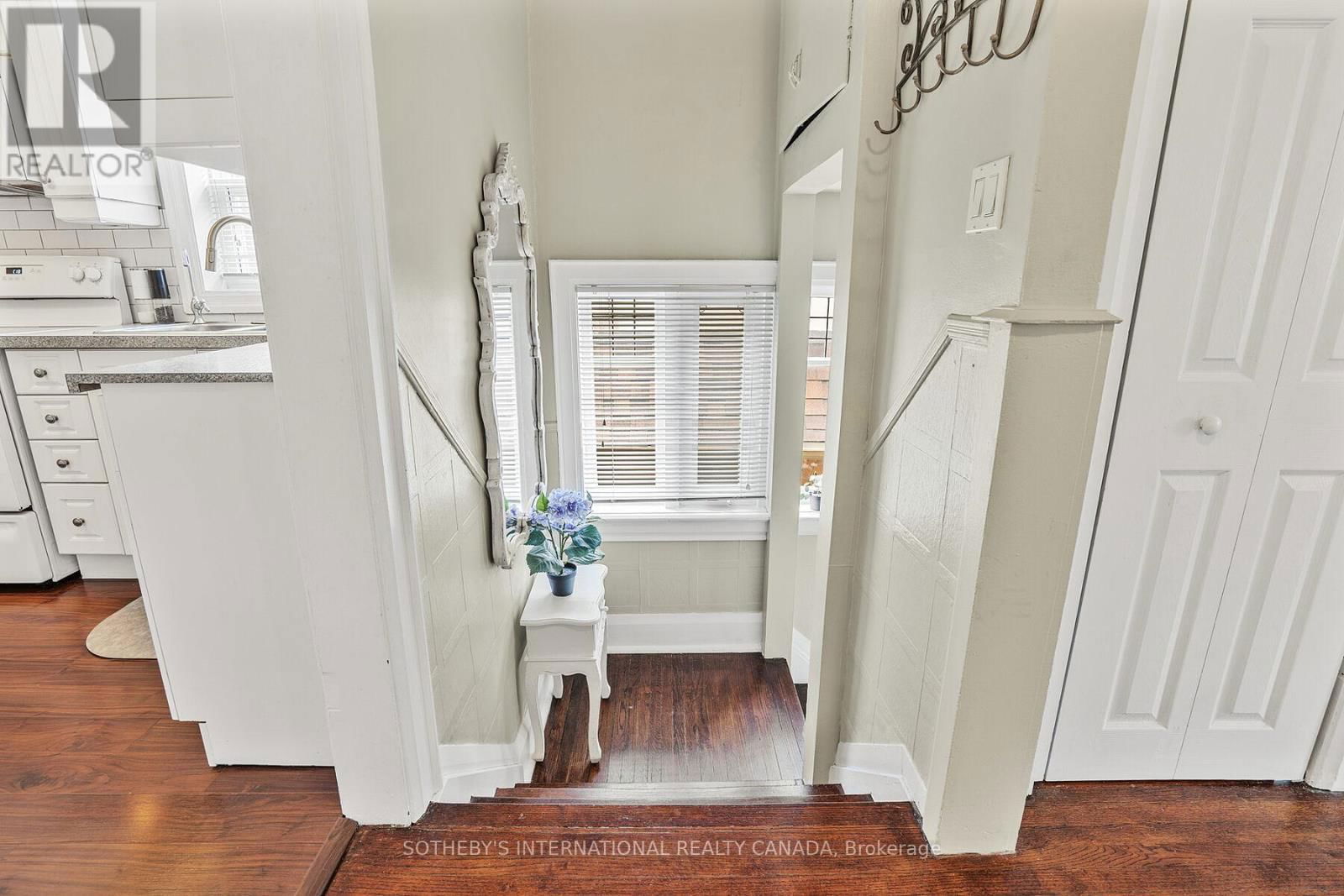 12 BELSIZE DRIVE Image 25